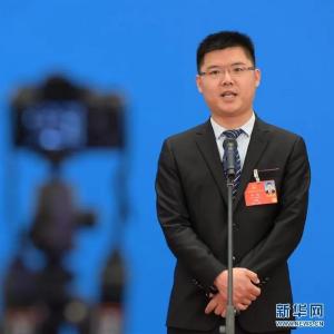 全国人大代表：建议关闭直播平台打赏功能