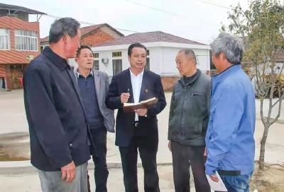 跑好“火车头” 为乡村育人、留人