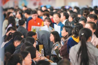 广东2021年应届高校毕业生创新高 达到64.2万人