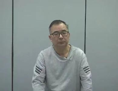 供养两个“家庭”，副厅级官员开始疯狂捞钱…