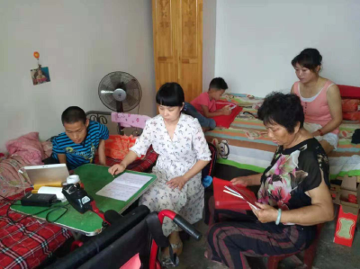 孝南：热心点亮心中明灯