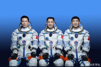 神舟十二号载人飞船将于17日上午发射，三人乘组名单确定