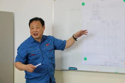 应城：弄潮盐海酬使命 ——记中盐长江盐化有限公司总工程师姚立勇