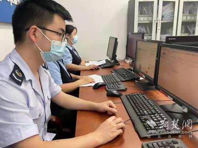 武汉税务特事特办 高效退税助企业渡难关