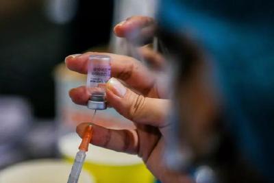 环球深壹度 | 多国报告新冠病毒“突破感染”，怎么办？