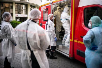 美国新冠肺炎新增确诊病例和住院人数达6个月内最高点