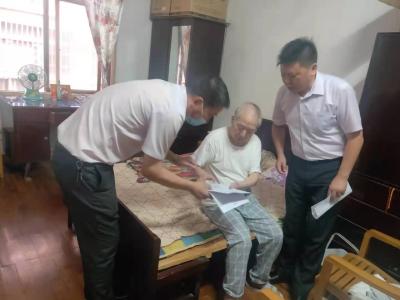 “为老年人办实事，跑再多的路也是应该的” ——大悟农行城北支行为高龄老年客户推广上门服务