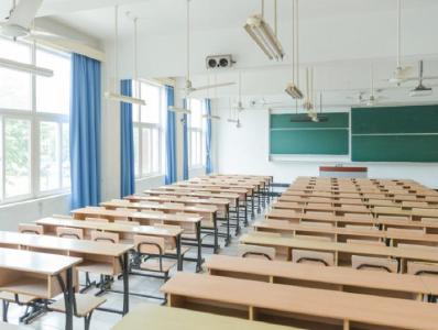 教师节临近，警惕“众筹送礼”污染家校关系