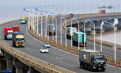中秋节小长假全国高速公路网流量预计3300万辆左右