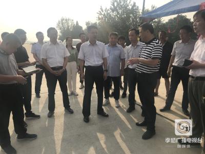 快讯 I 熊征宇调研督导汉江汉川段防汛工作