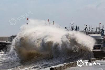 刚刚！台风“圆规”登陆海南琼海，成近五年来登陆海南最强台风