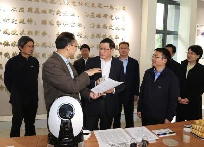 为国家粮食安全和湖北农业强省建设贡献力量！应勇调研洪山实验室和华中农大时提出这些要求