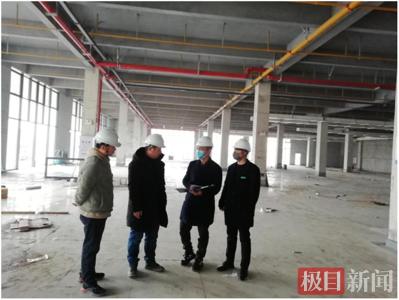 验收、申报手把手指导，东西湖行政审批推行“靠前服务”