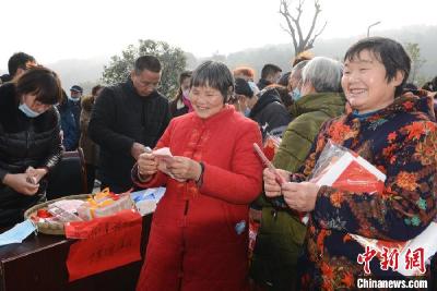 村民变股东 重庆南岸放牛村千余村民喜获“年终奖”