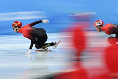 北京冬奥会中国首金出炉，短道速滑2000米混合接力赛夺冠