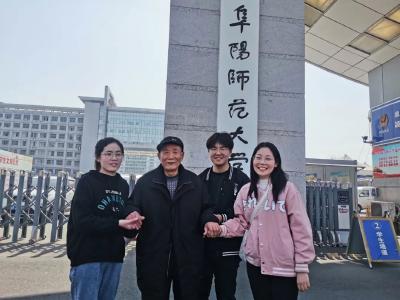 77岁老人在公园摔倒，事后急呼：“必须找到那三个学生！”
