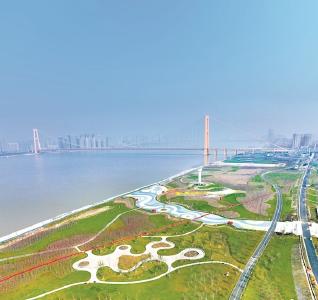 武汉中心城区江滩将收官 来洪山江滩与春天约会