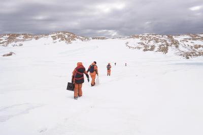 武汉大学南极科考队员回汉 博士生的533天南极之旅不枯燥