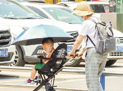 我省多地发布暴雨雷电预警 儿童节端午节天天有雨