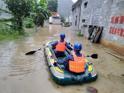 南方强降雨致超警洪水，多地提升应急响应