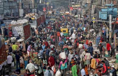 联合国：印度人口明年将超中国，世界人口今年将破80亿