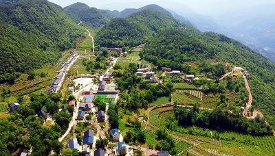 【共同缔造】土店子：为去世亲人“搬家” 　为乡村振兴“让路”