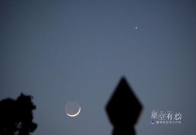 明晚，天宇上演2022年最后一场行星合月