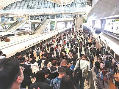 五一假期首日武汉成全国主要出发和到达城市之一 铁路航空地铁客流纷纷破纪录
