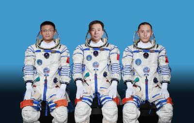 景海鹏、朱杨柱、桂海潮，新“太空出差三人组”公布！