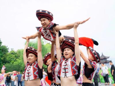 一场跨越山海的奔赴与重逢