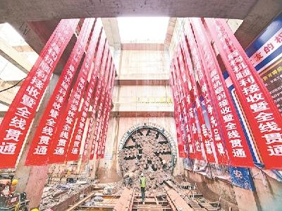 武汉地铁19号线全线隧道贯通 建成后从光谷可直达武汉火车站