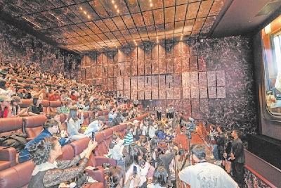 电影国庆档期进程过半 武汉暂居票房榜第7位