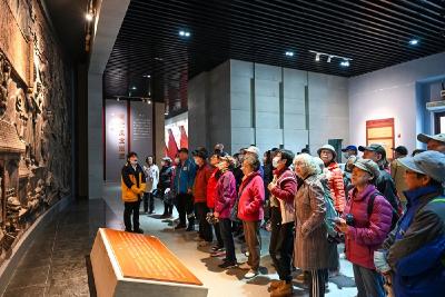 明纪守规｜总书记告诫党员干部勿碰这根“高压线”