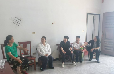 市领导走访慰问全国自强模范唐根根