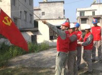 崇阳丰垅村高压线拆旧 村民中秋用电不揪心