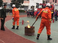 消防演练进学校 携手共筑平安校园