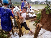 崇阳县铜钟乡独石村高堤河出现一处决堤