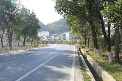 骑行道、自驾游道…… 规划全长977.953公里 我市今年启动咸宁风景道建设