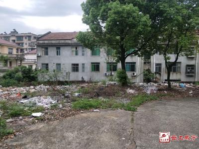 阳光电气厂区卫生两极分化明显 环境亟待改善——巩固国家卫生城市·红黑榜④