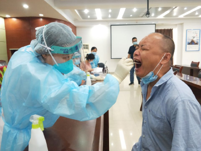 枫丹公交全员核酸检测