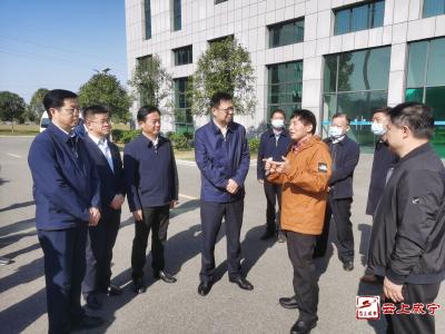 杨军在咸安区调研时要求：努力实现县域经济更高质量发展