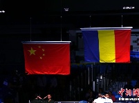 女子重剑团体赛颁奖仪式升起正确的中国国旗