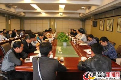 第七届湖北潜江龙虾节筹备工作专题会议召开