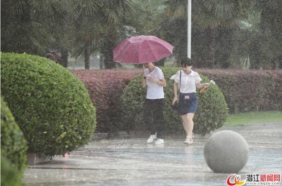 湖北今日“出梅”进入盛夏 月底高温可达37℃ 