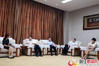 胡功民会见青岛红领集团有限公司总裁张兰兰 