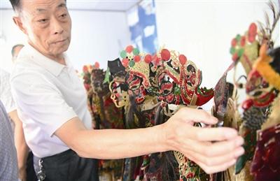 我市首家“皮影演绎馆”开馆