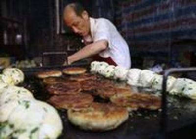 广东省海洋渔业局：珠江口中华白海豚未因港珠澳大桥项目而“搬家” 