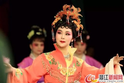 付潜芬：花鼓新秀“挑大梁” 奉献青春终不悔
