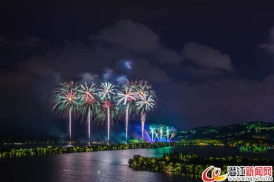 无愧时代不负人民 文艺园地百花竞放、硕果累累