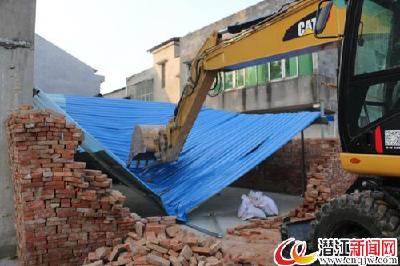 瞒天过海建私房 强制拆除不手软 